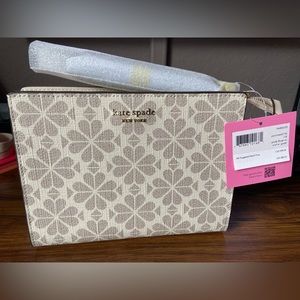 Kate Spade New York - flower coated canvas Wristlet with gusset - NWT